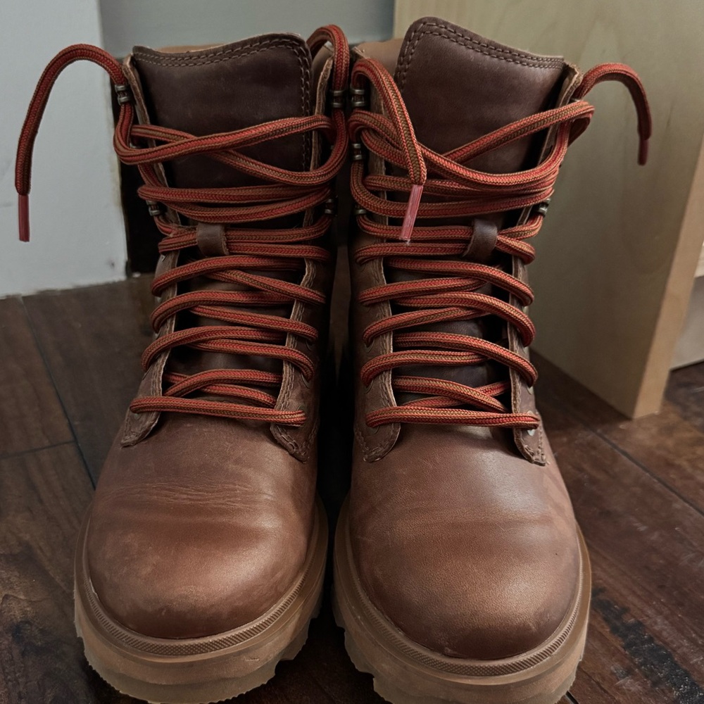 Sorel Brown Leather Waterproof Hiking Boots with Red Laces